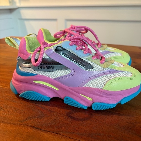 Steve Madden Jpossession Elevated Sneaker Athletic Shoe Youth Kids Size 1 - Picture 3 of 6